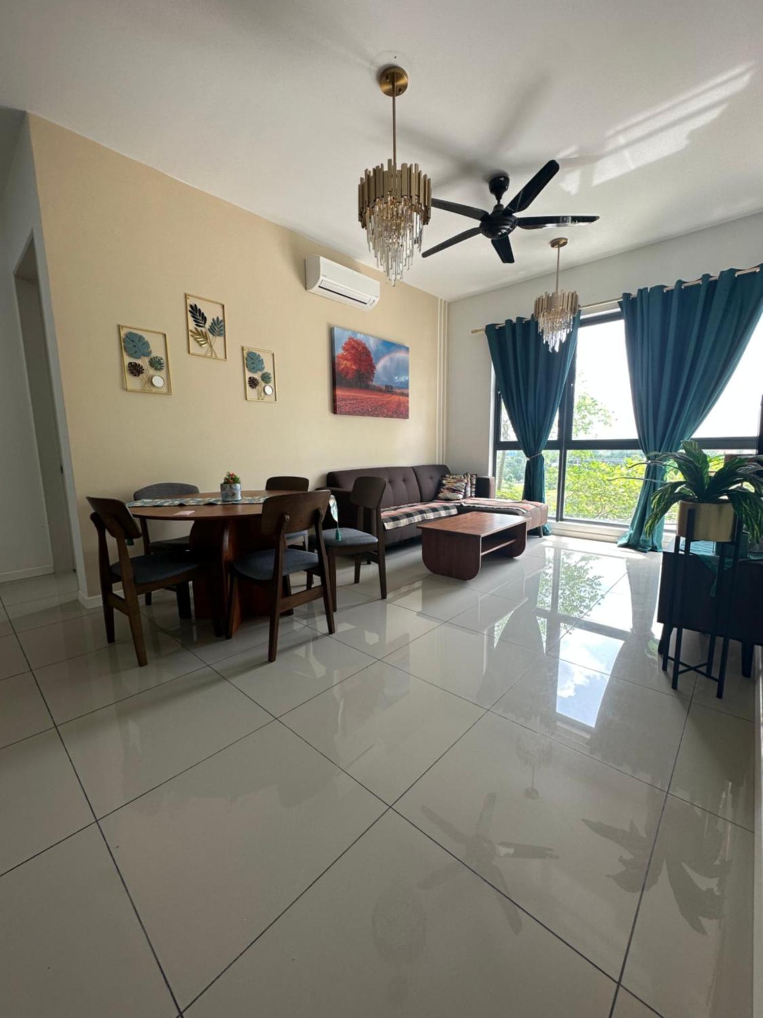 The Clio 2 Residences, Beside Conezion, Beside Ioi City Mall, Opposite Serdang Hospital, Beside Uniteen And Upm, Putrajaya Exteriör bild
